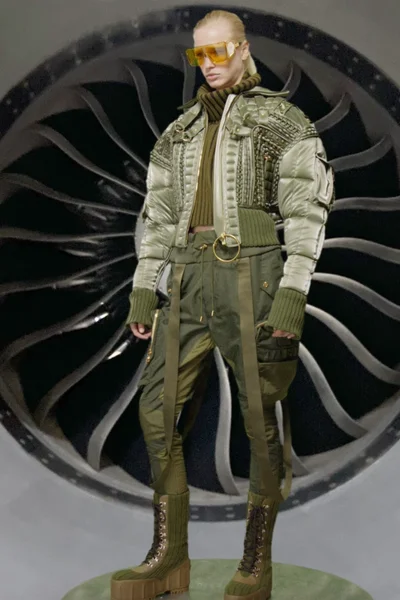 Look 44